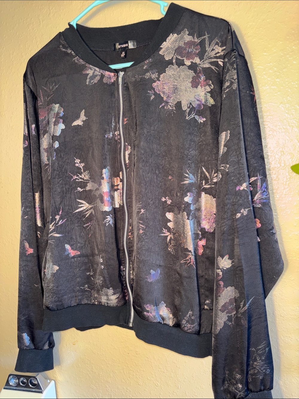 NWOT Maurices Studio Y metallic floral bomber jacket featuring a striking patter